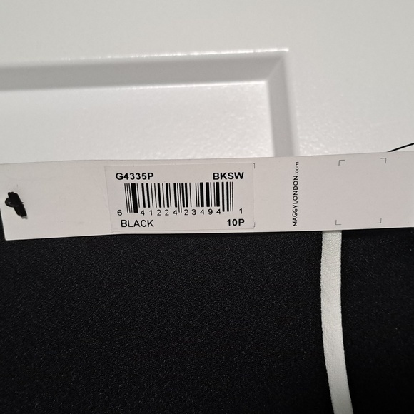 New Maggy London / black dress with white trim/ very classy - Picture 3 of 10